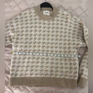 Abercrombie and Fitch Crew Neck Sweater